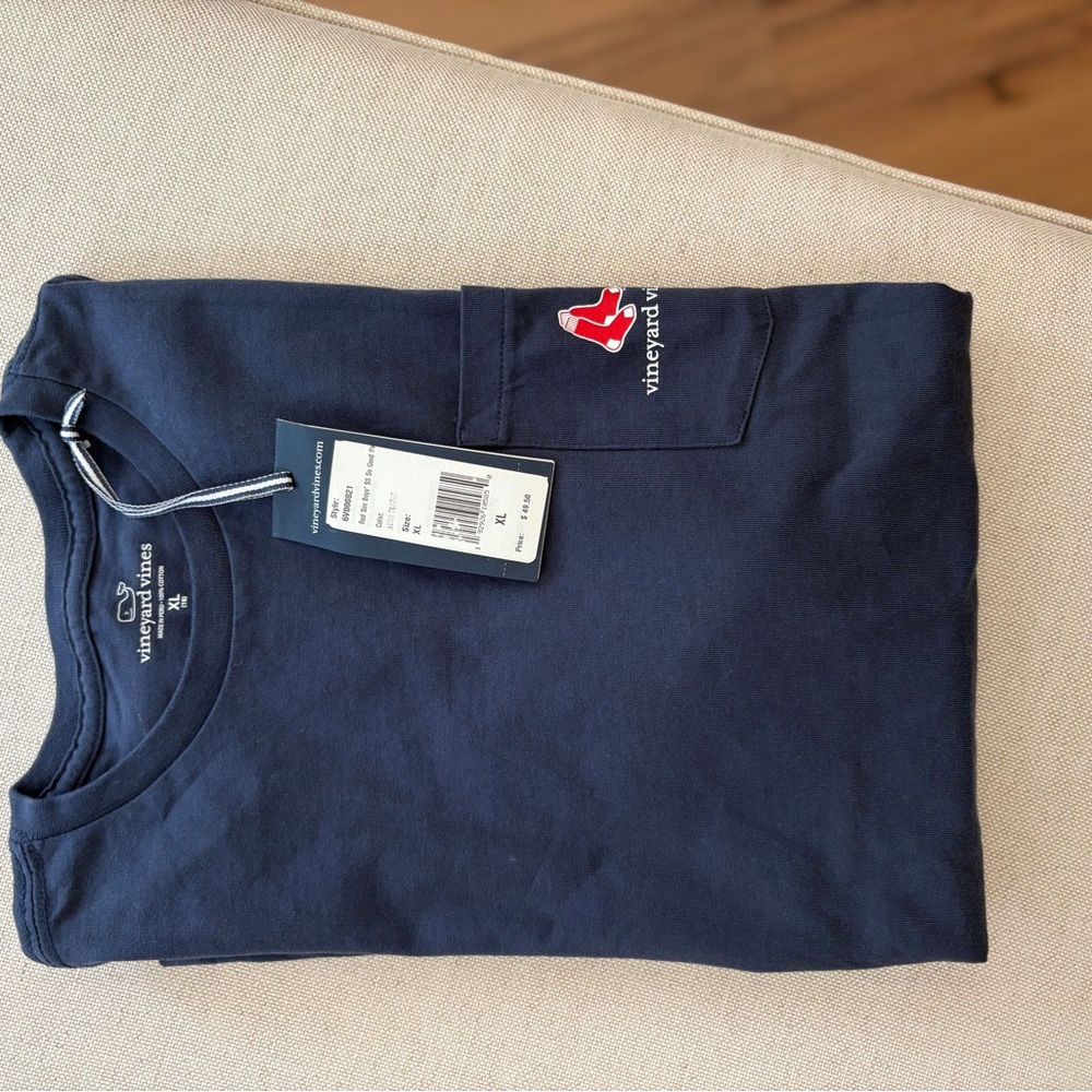 NWT Vineyard Vines Youth Red Sox “So Good” t-shirt XL